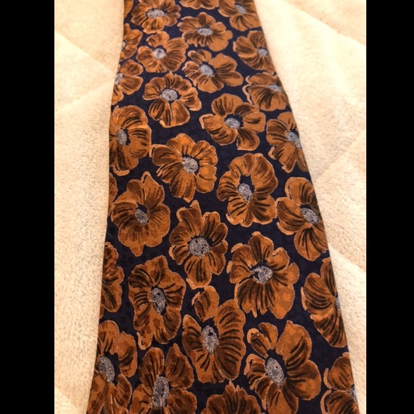 Enrico Capucci Floral Print Silk Tie - Picture 3 of 4